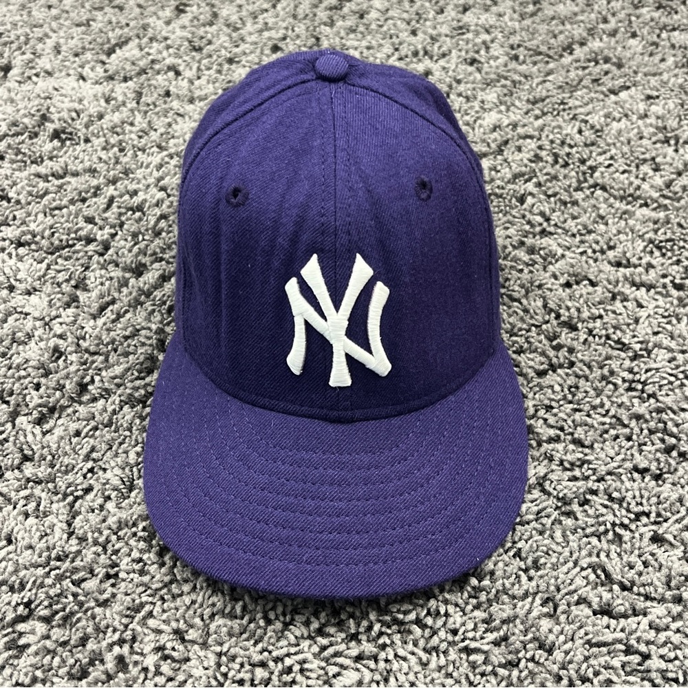 New York Yankees New Era Fitted Hat Size 7 1/4 Purple 100% Wool Made In USA
